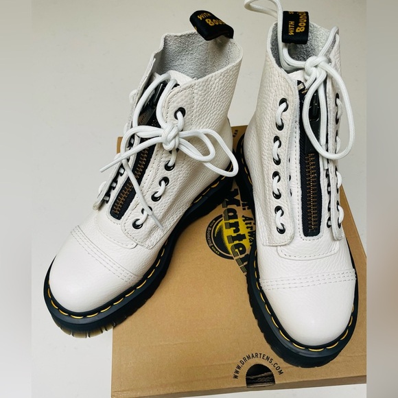 Brand NEW Dr. Martens SINCLAIR MILLED NAPPA LEATHER PLATFORM BOOTS Size 7 Women - Picture 12 of 16